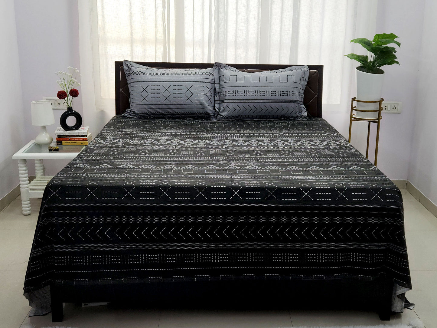 Tara Black & Grey Bedsheet