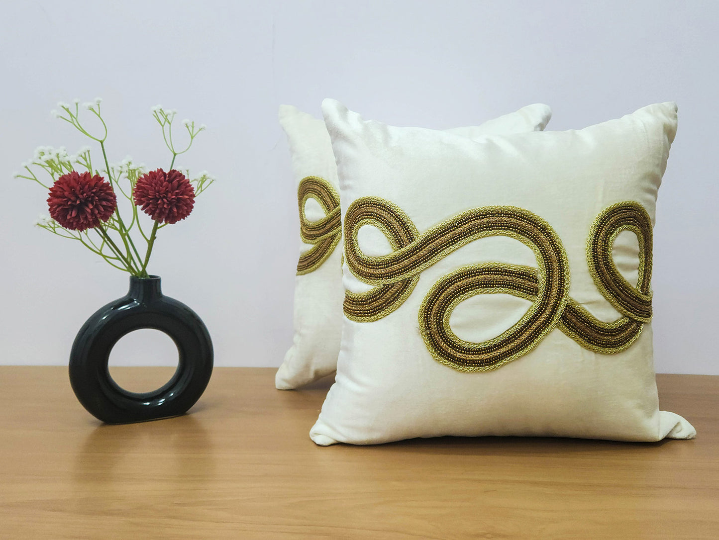 Beaded Bliss - Off White cushion cover