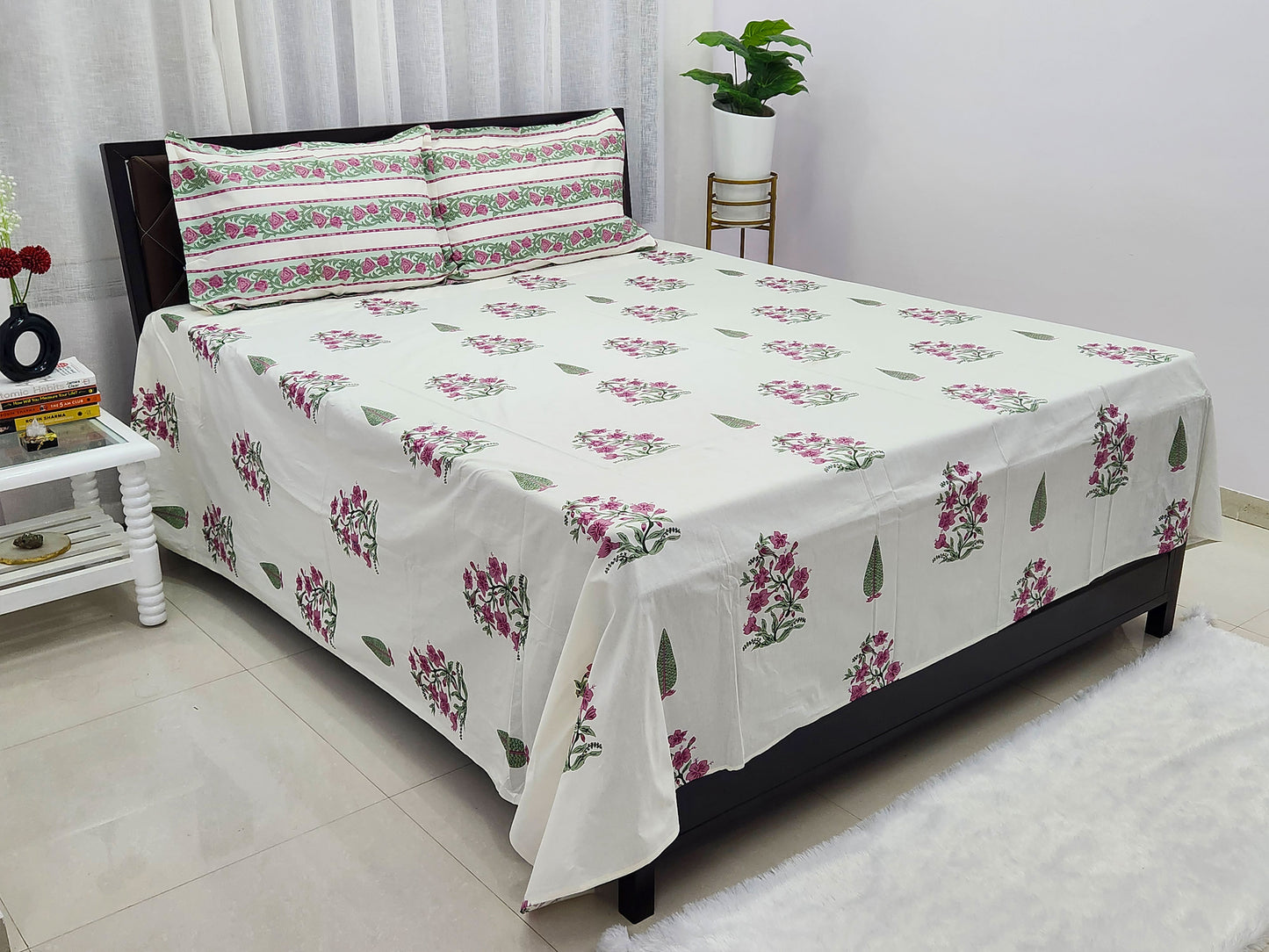 Tripti-White Cotton Bedsheet