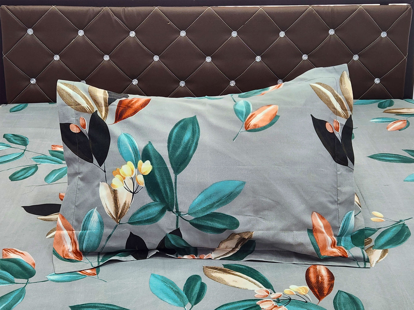 Emerald Petals- grey Bedsheet
