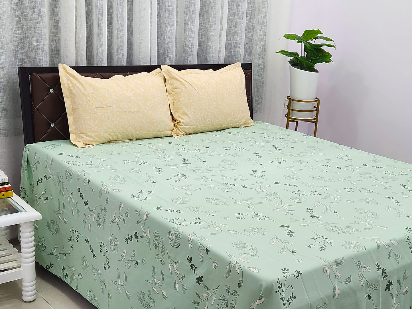 Plush Hue- Pastel Green & Yellow Bedsheet