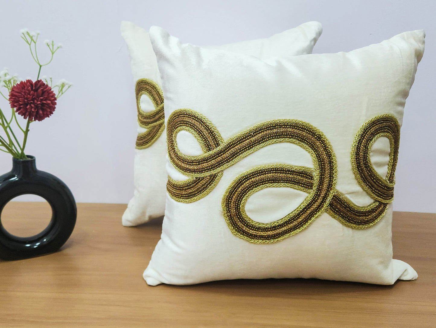 Beaded Bliss - Off White cushion cover