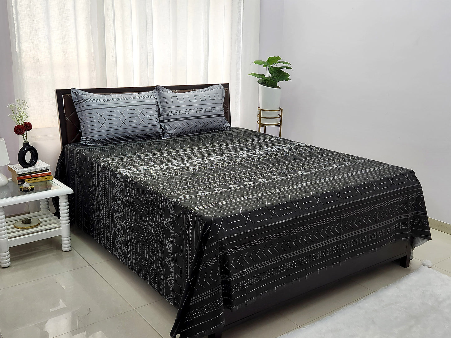 Tara Black & Grey Bedsheet
