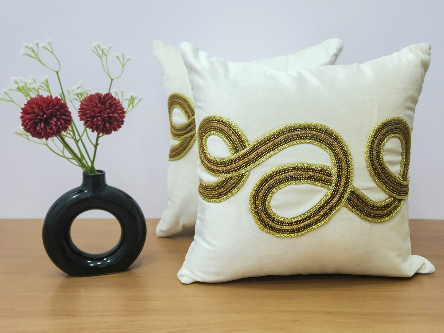 Beaded Bliss - Off White cushion cover