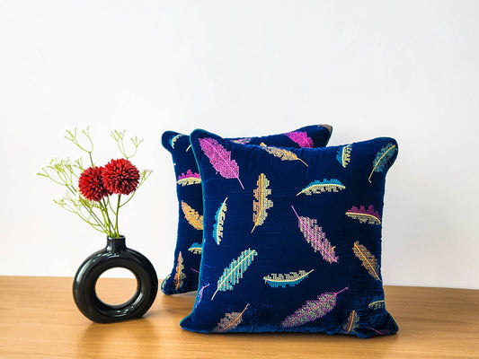 Midnight Feathers Dark blue Cushion cover