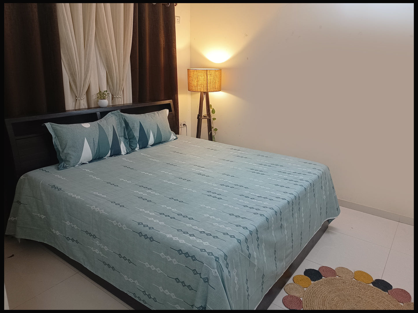 Jaanvi - Pastel Green Designer Bedsheet
