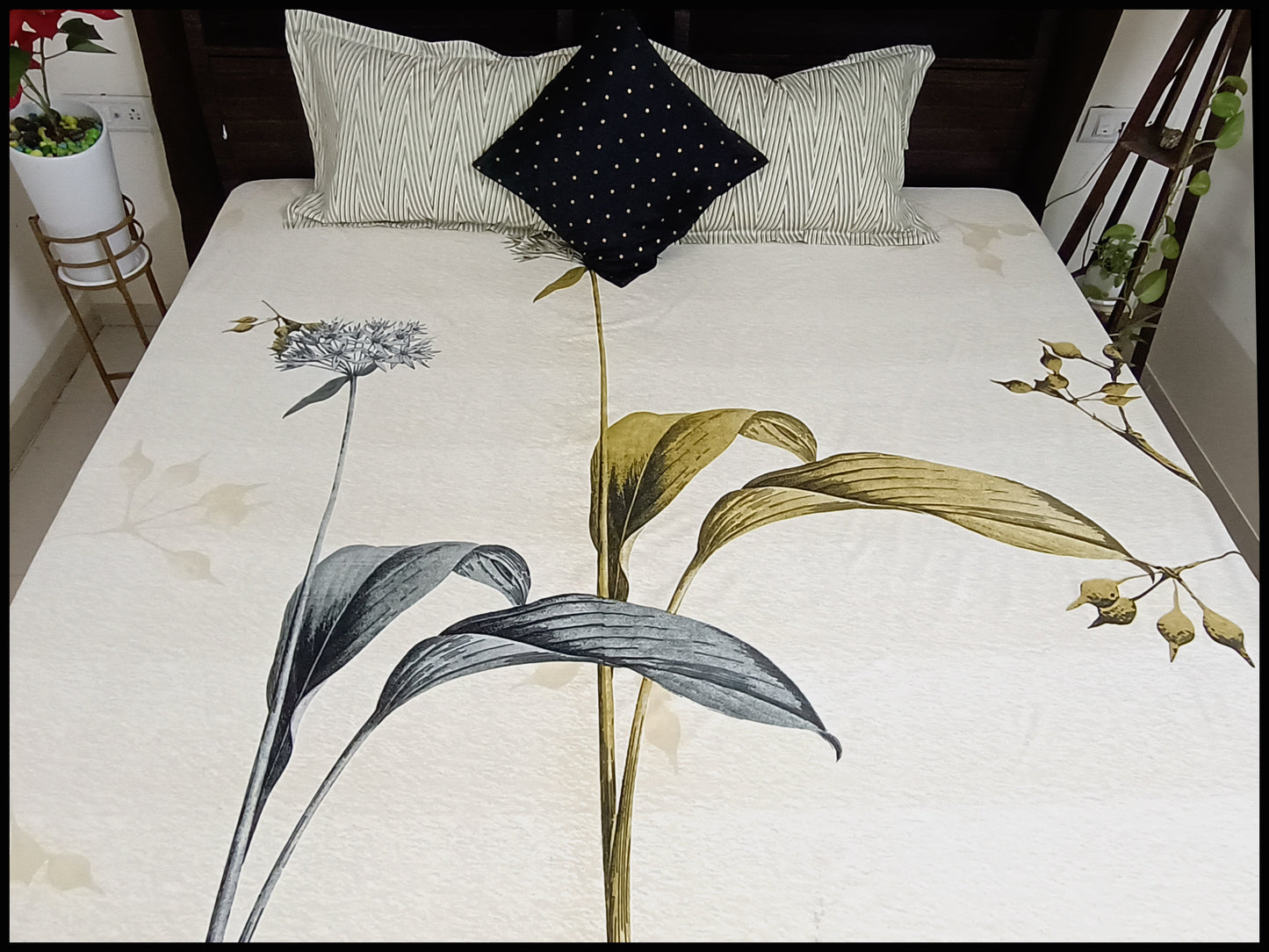 Qia - Pastel Designer Bedsheet