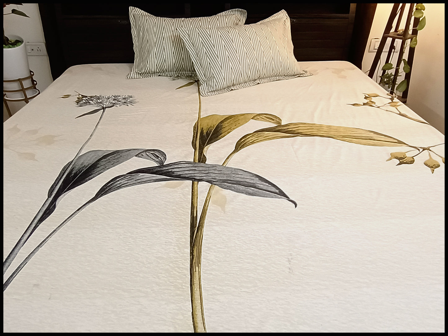 Qia - Pastel Designer Bedsheet