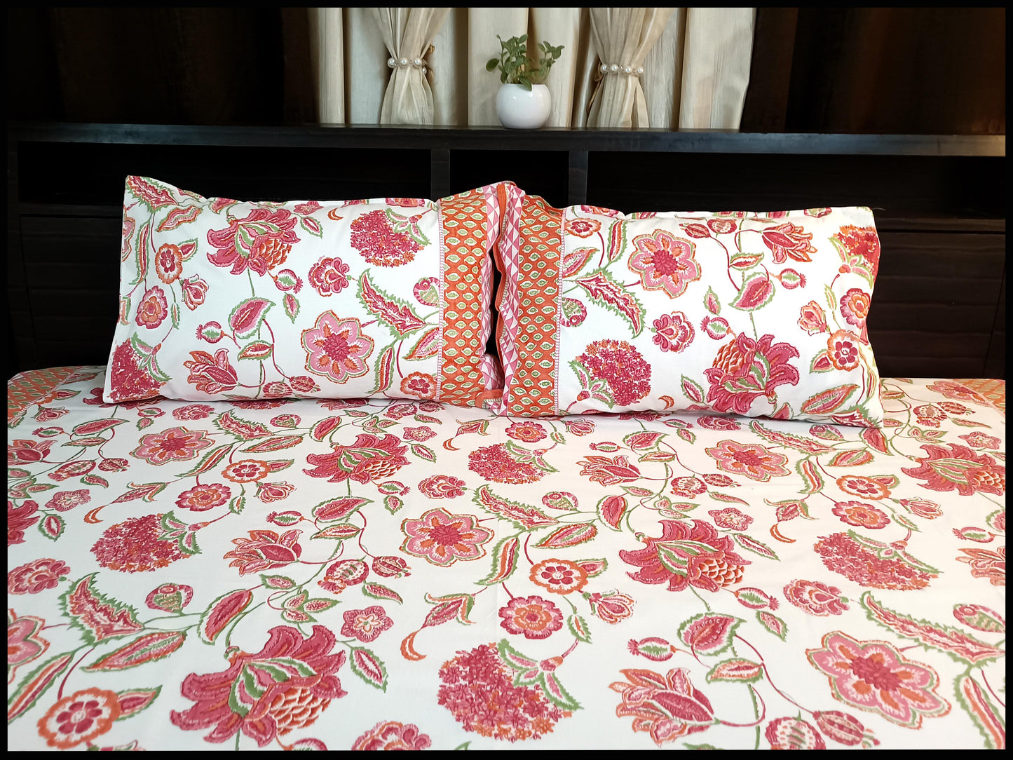 Sindoori - Red Floral Bedsheet
