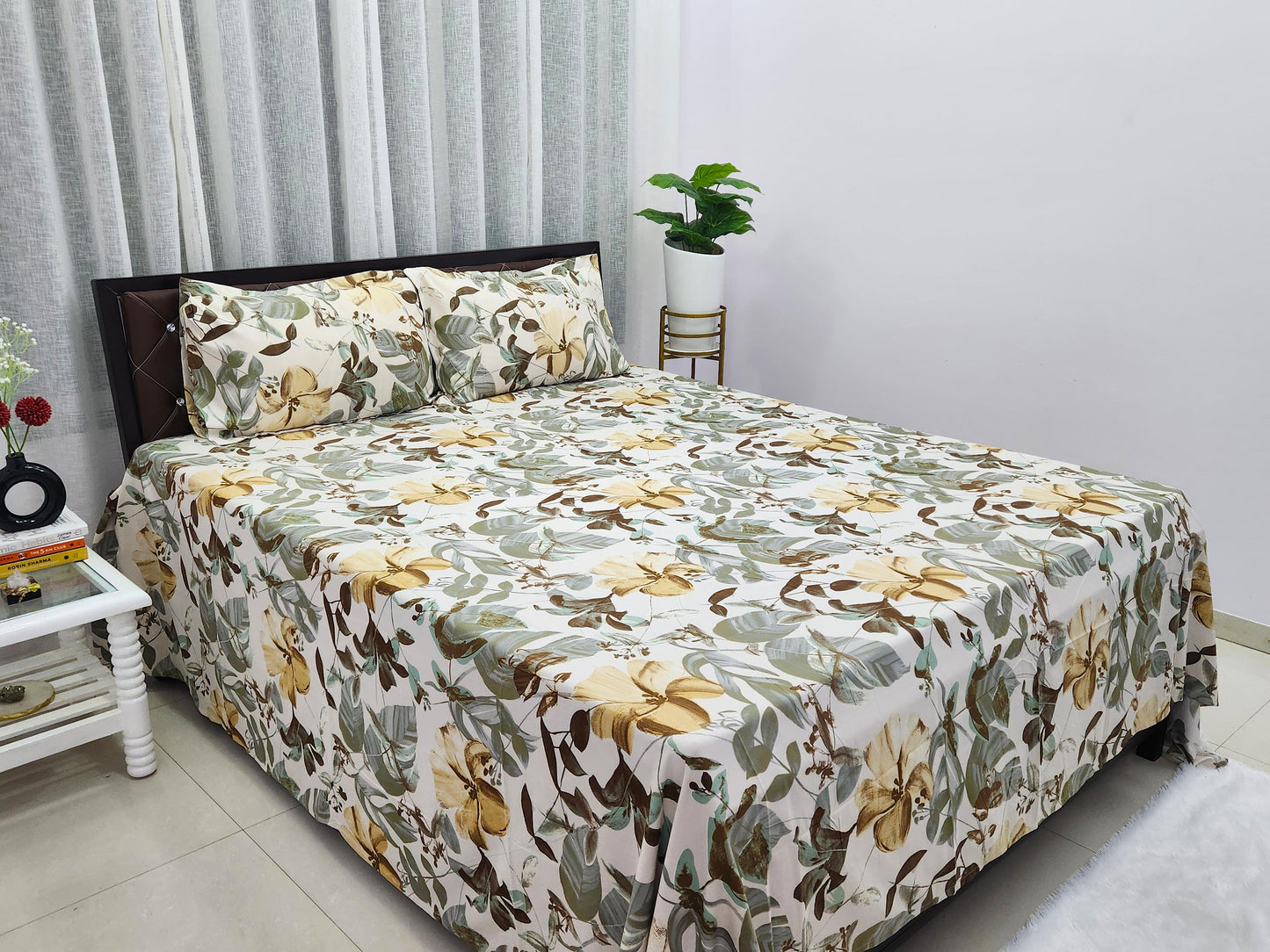 Ivy Garden- Floral White Bedsheet