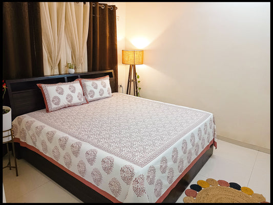 Ishani - White-Brown Floral Bedsheet