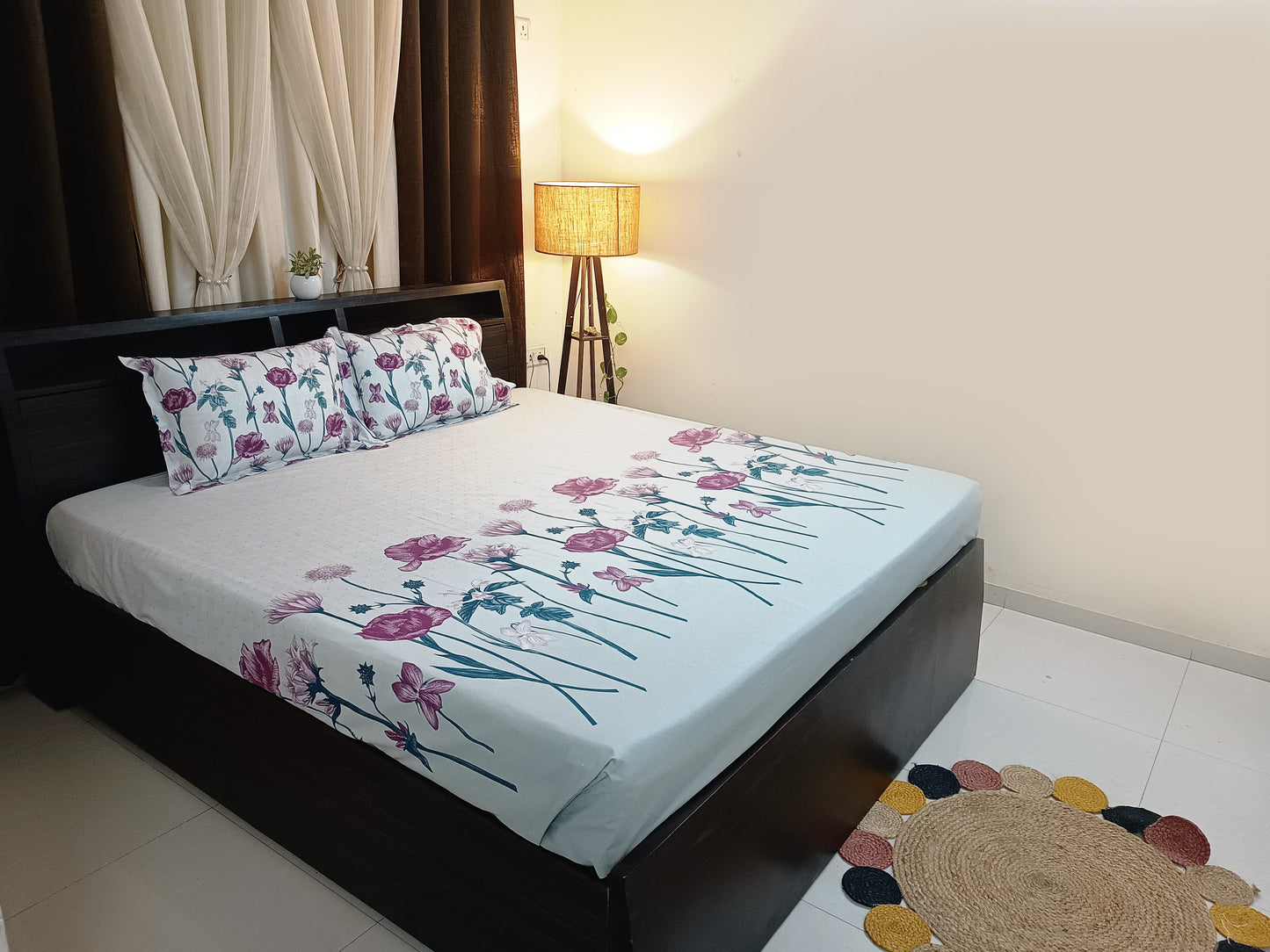 Rutika - Modern Floral Bedsheet