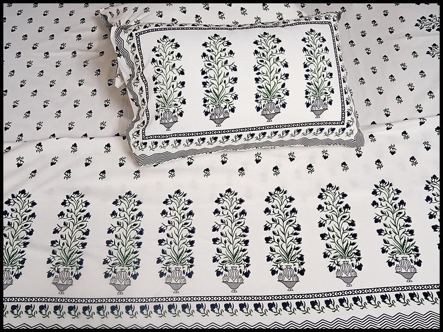 Ziya - White Ethnic Bedsheet